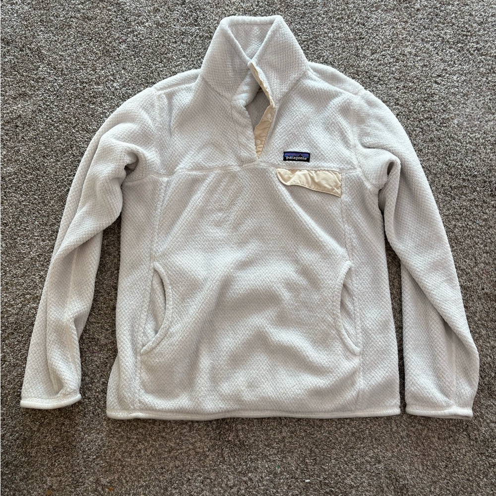 Women’s Patagonia pulloverr size medium
